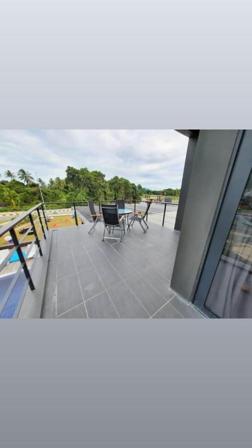 Roxy Sematan Canopy&Villa Bagian luar foto
