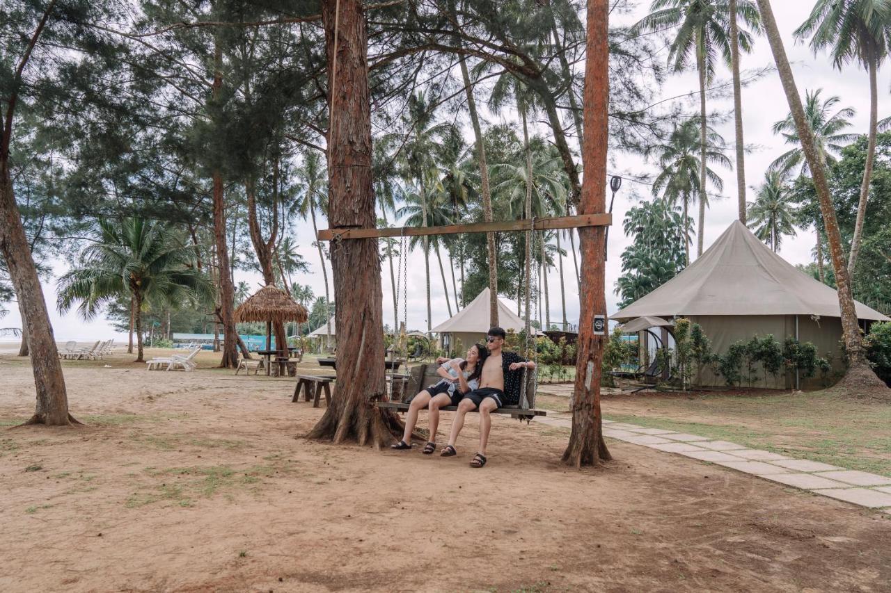 Roxy Sematan Canopy&Villa Bagian luar foto