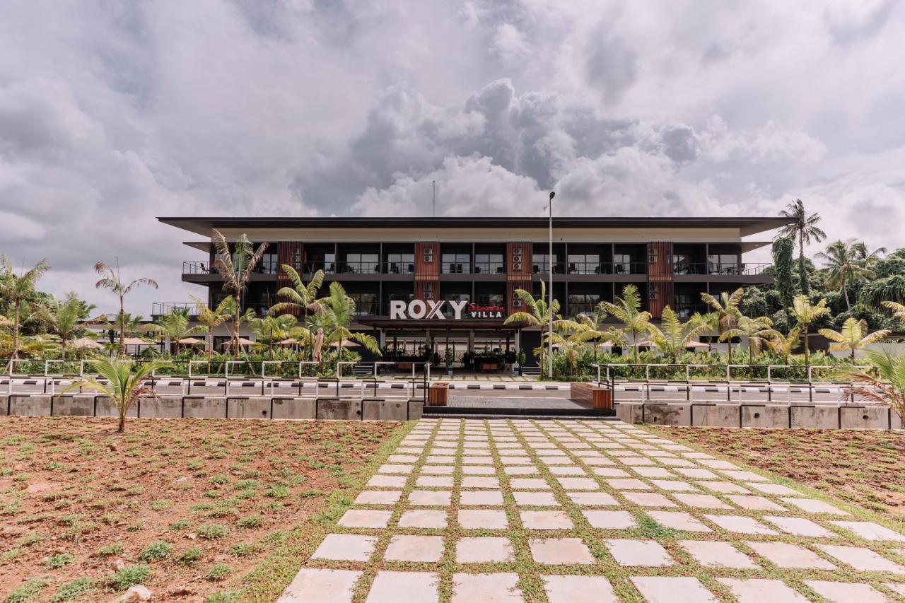 Roxy Sematan Canopy&Villa Bagian luar foto