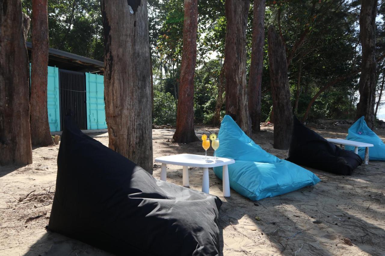 Roxy Sematan Canopy&Villa Bagian luar foto